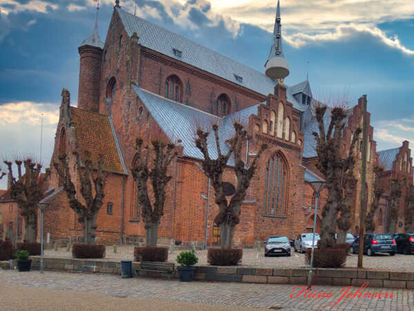 Haderslev Domkirke set fra Bispegade