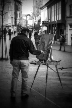 A street painter_